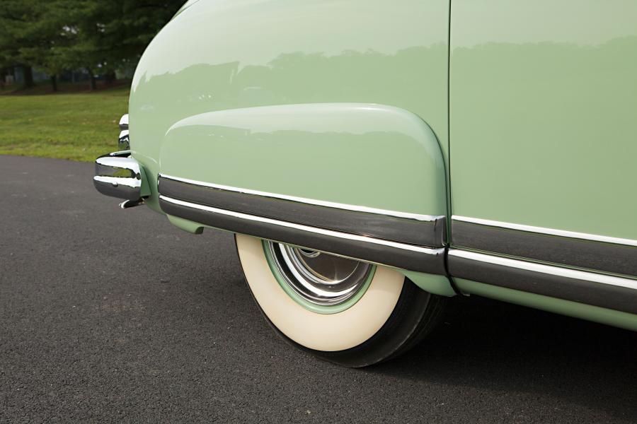 Детали экстерьера Frazer Manhattan Sedan (F5061) 1950 года  (фото 9 из 17)